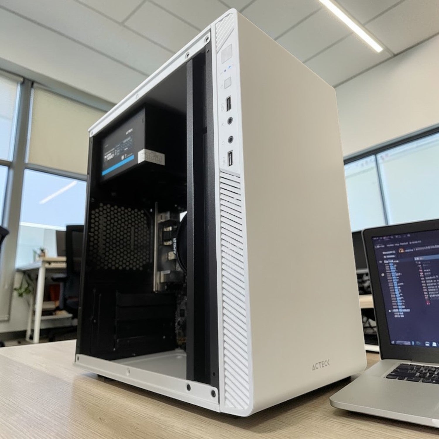 CPU GAMER AMD RYZEN 3 3200G RAM 16GB SSD M.2 480GB WIFI