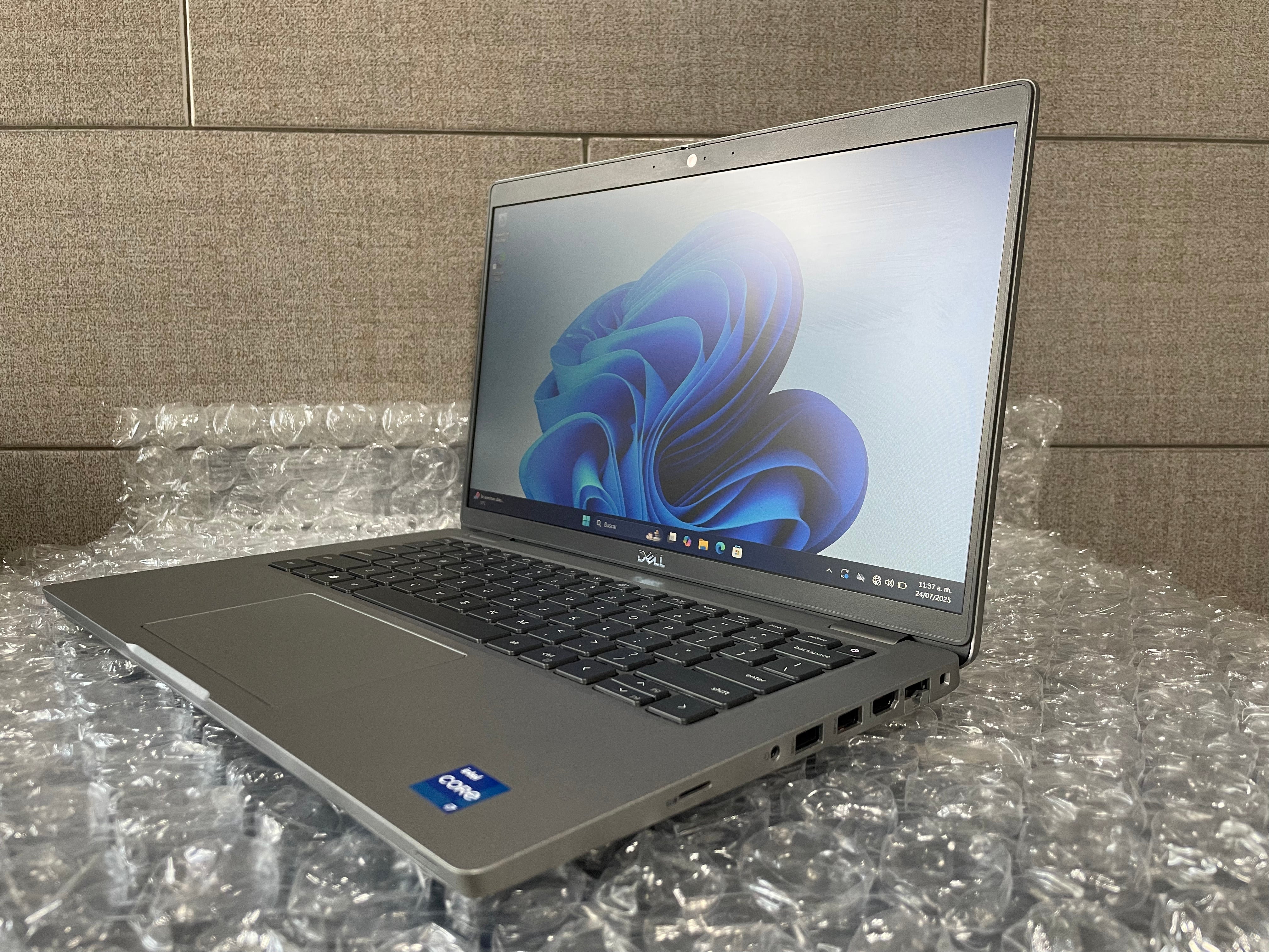 DELL Latitude 5420 Core i7 11va Gen. RAM 16GB NVMe 256GB Intel Iris Xe Graphics