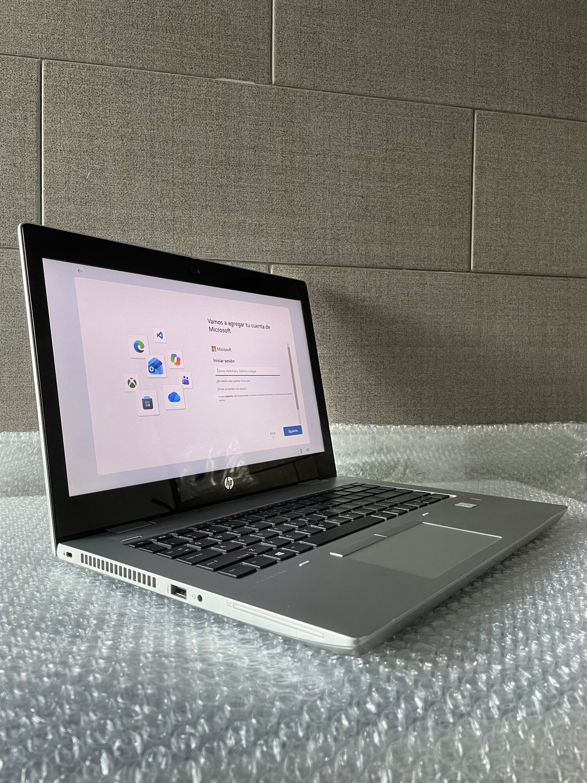 HP ProBook 640 G5 Core i7 8va Gen. RAM 16GB M.2 512GB Radeon 540X 2GB